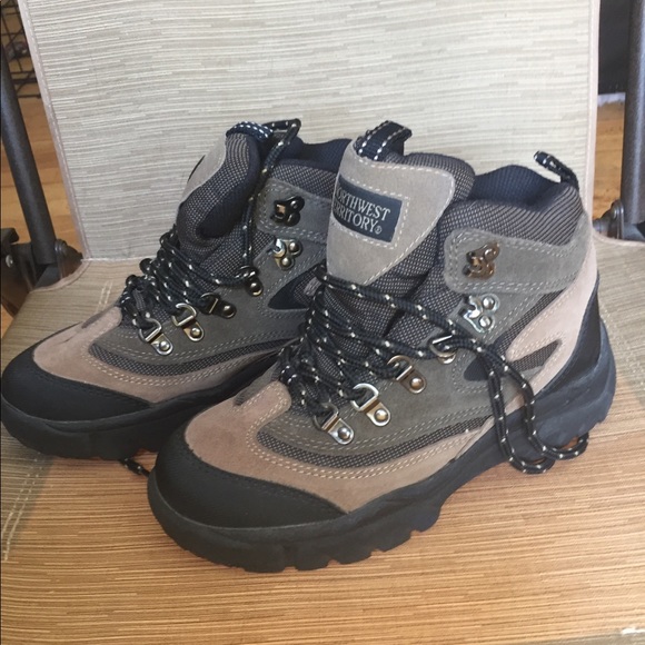 Women’s Northwest Territory hiking boots - Picture 3 of 7